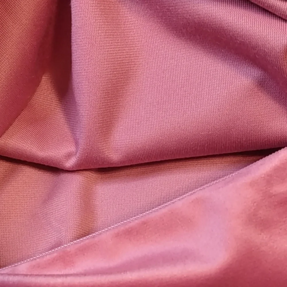 Source Unknown zippers vibrant cases